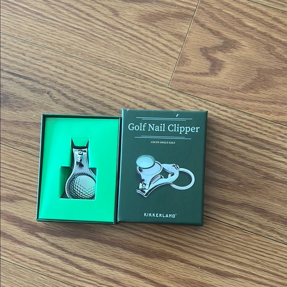 Kikkerland Green and Silver Golf Nail Clipper